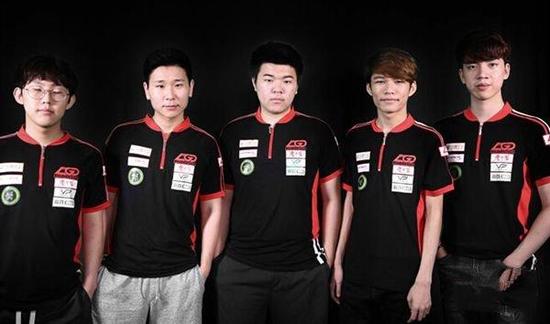 而在另一场 而在另一场